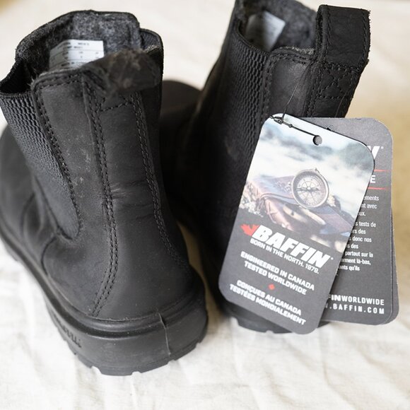 Baffin Eastern Chelsea Boots Mens 7 Black Leather Waterproof Slip Resistant $228 - Picture 5 of 6